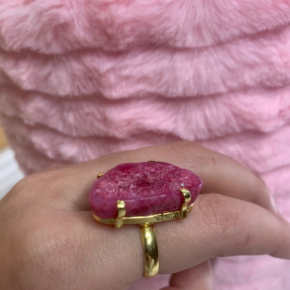 Special Ring - Picture 1 of 2